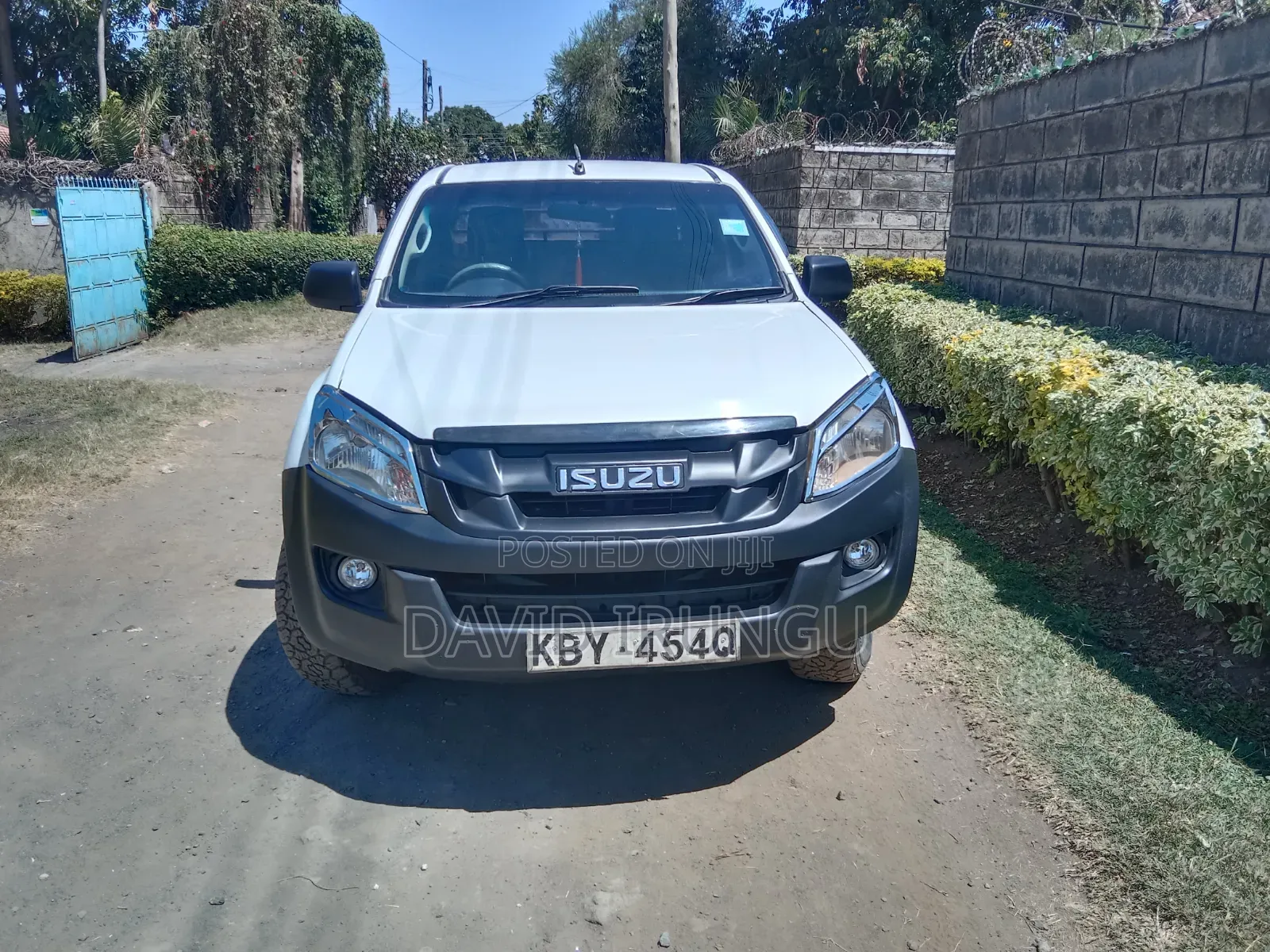 Isuzu D-MAX 2014 Black