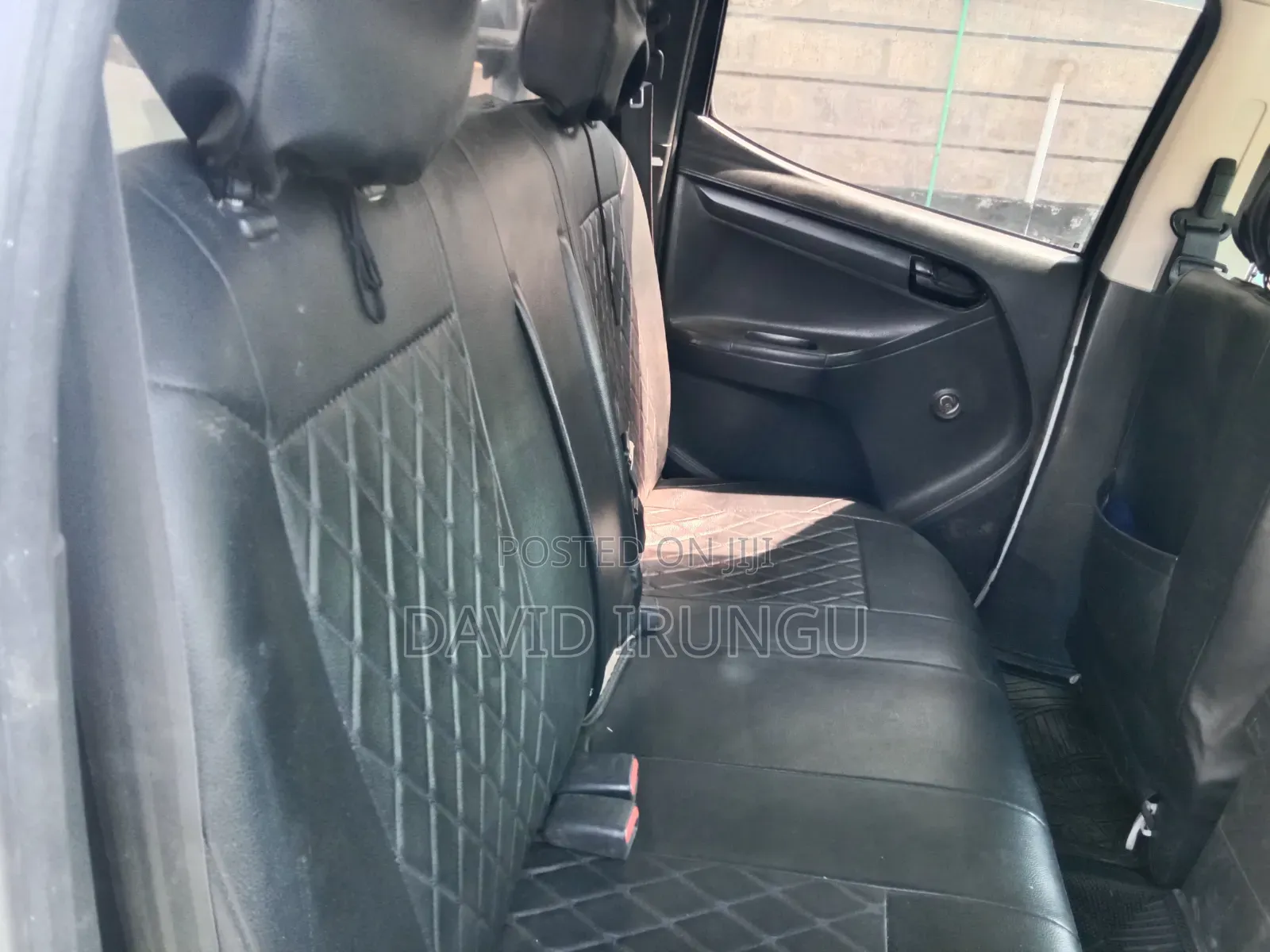 Isuzu D-MAX 2014 Black