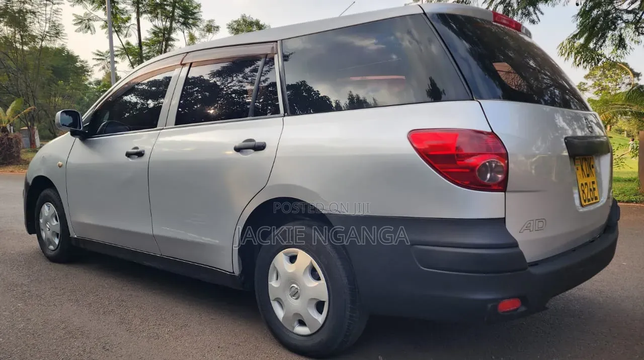 Nissan Advan 2015 Silver