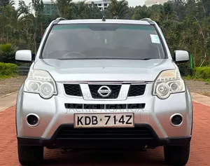 Nissan X-Trail 2014 Silver