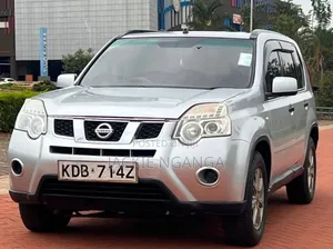 Nissan X-Trail 2014 Silver