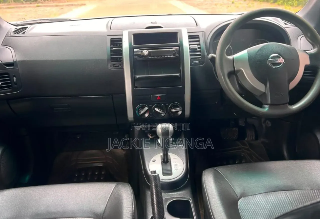 Nissan X-Trail 2014 Silver
