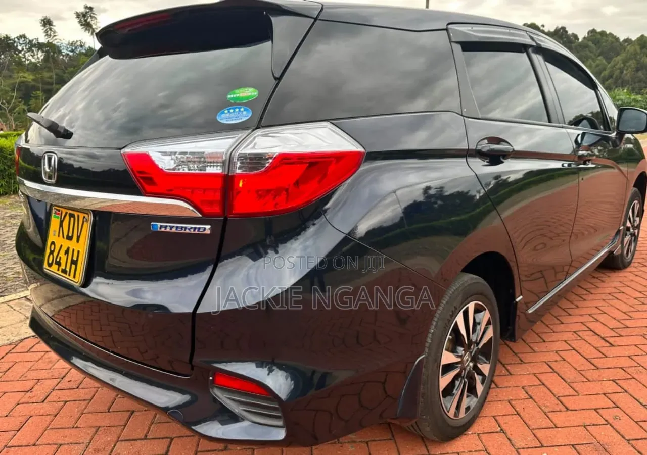 Honda Fit Shuttle 2018 Blue
