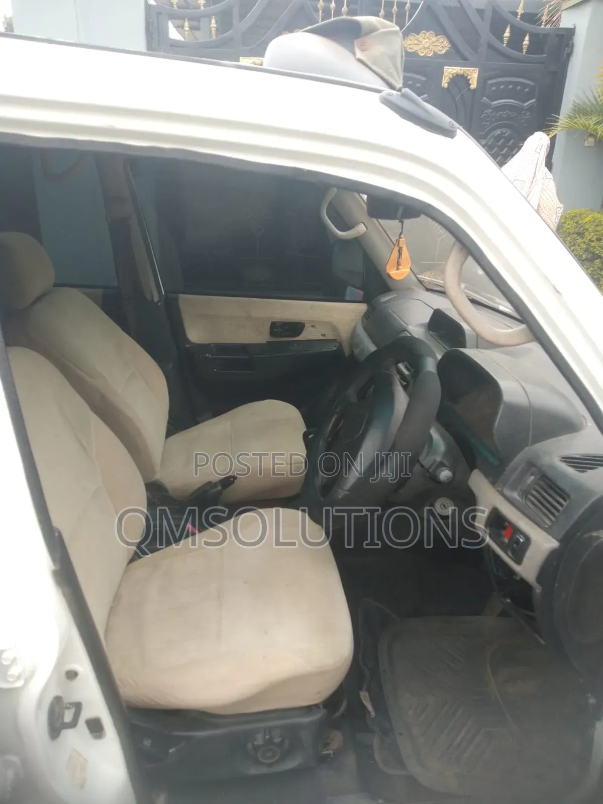 Mitsubishi Pajero IO 1997 White