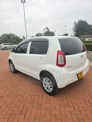 Toyota Passo 2016 White
