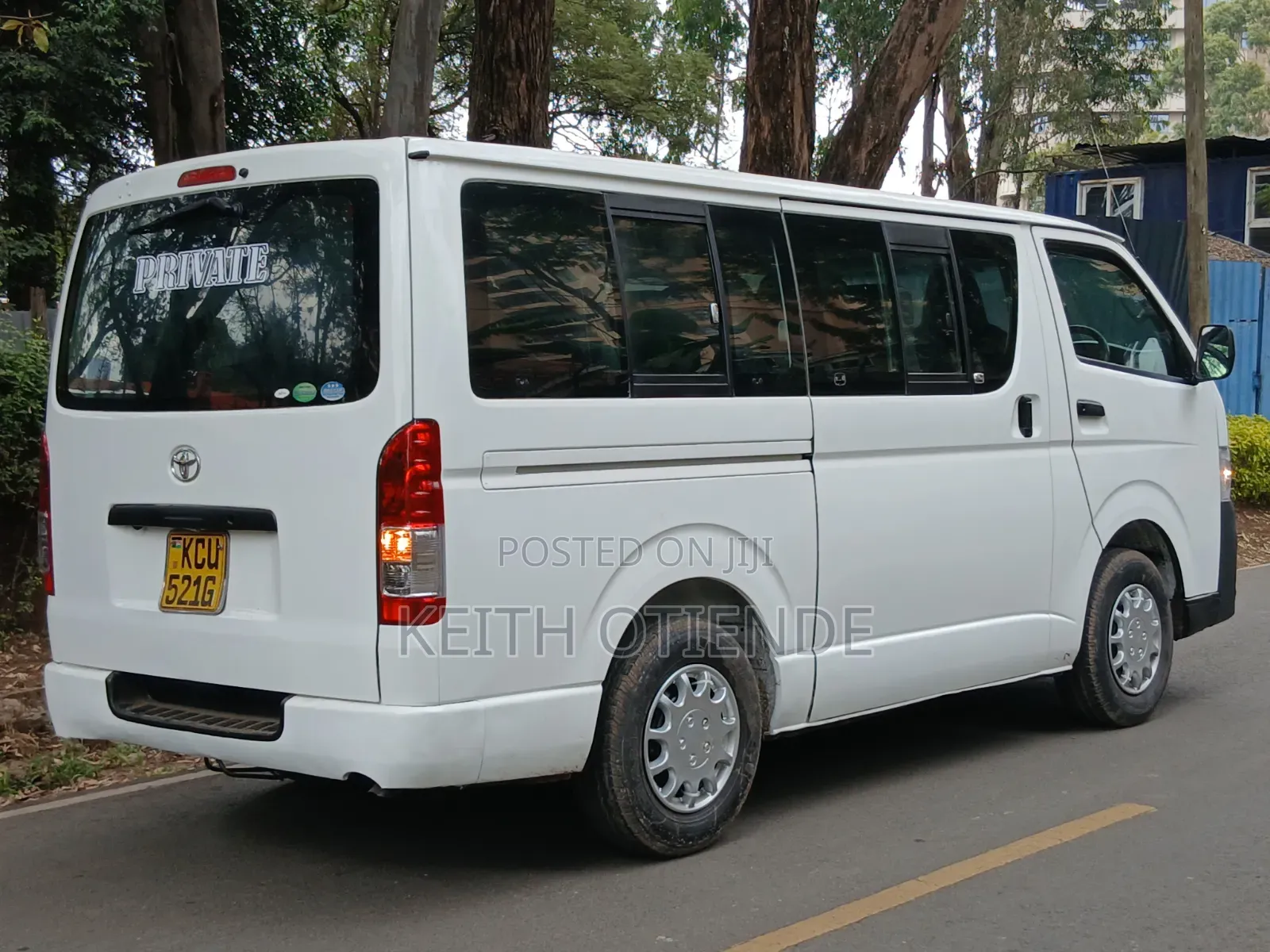 Toyota HiAce 2012 White