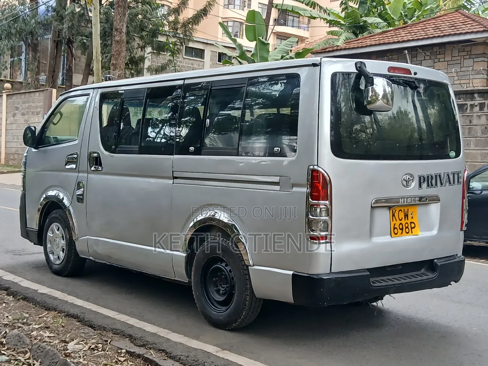 Toyota HiAce 2013 Silver