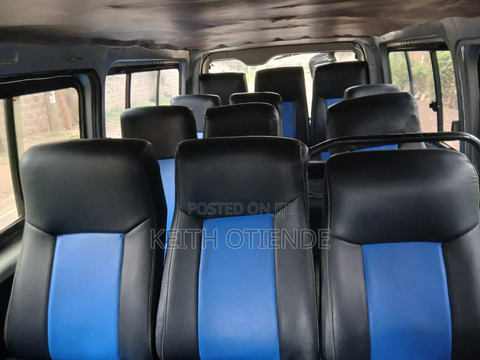 Toyota HiAce 2013 Silver