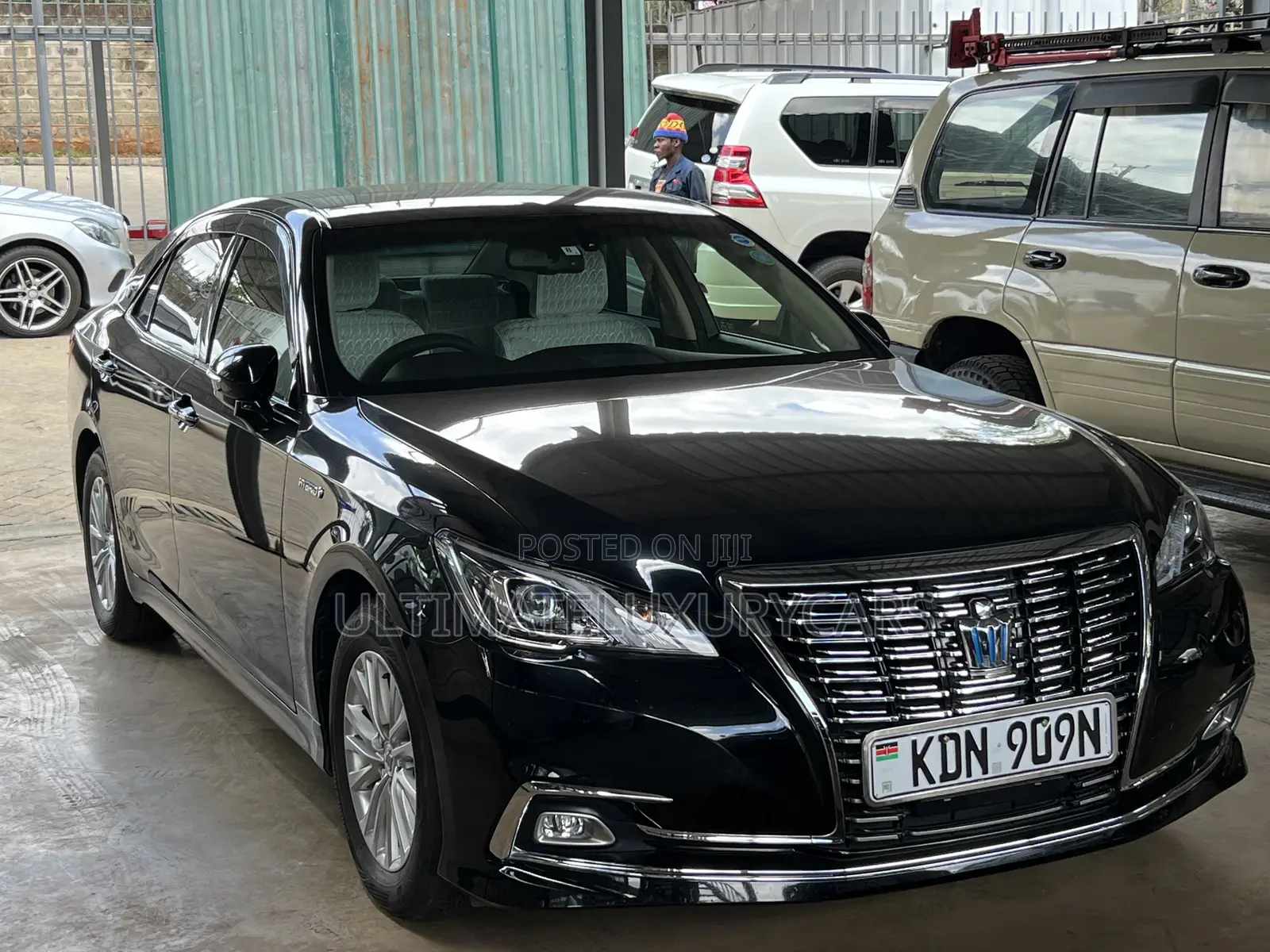 Toyota Crown 2017 Black