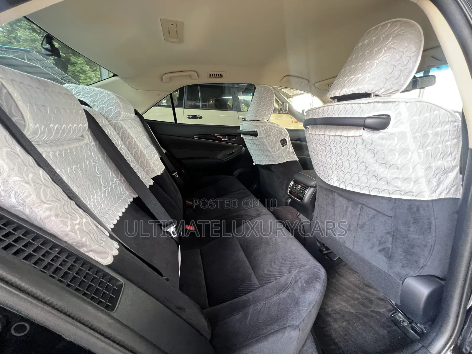 Toyota Crown 2017 Black