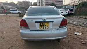 Toyota Platz 2004 Silver