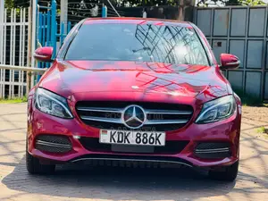 Mercedes-Benz C200 2015 Red