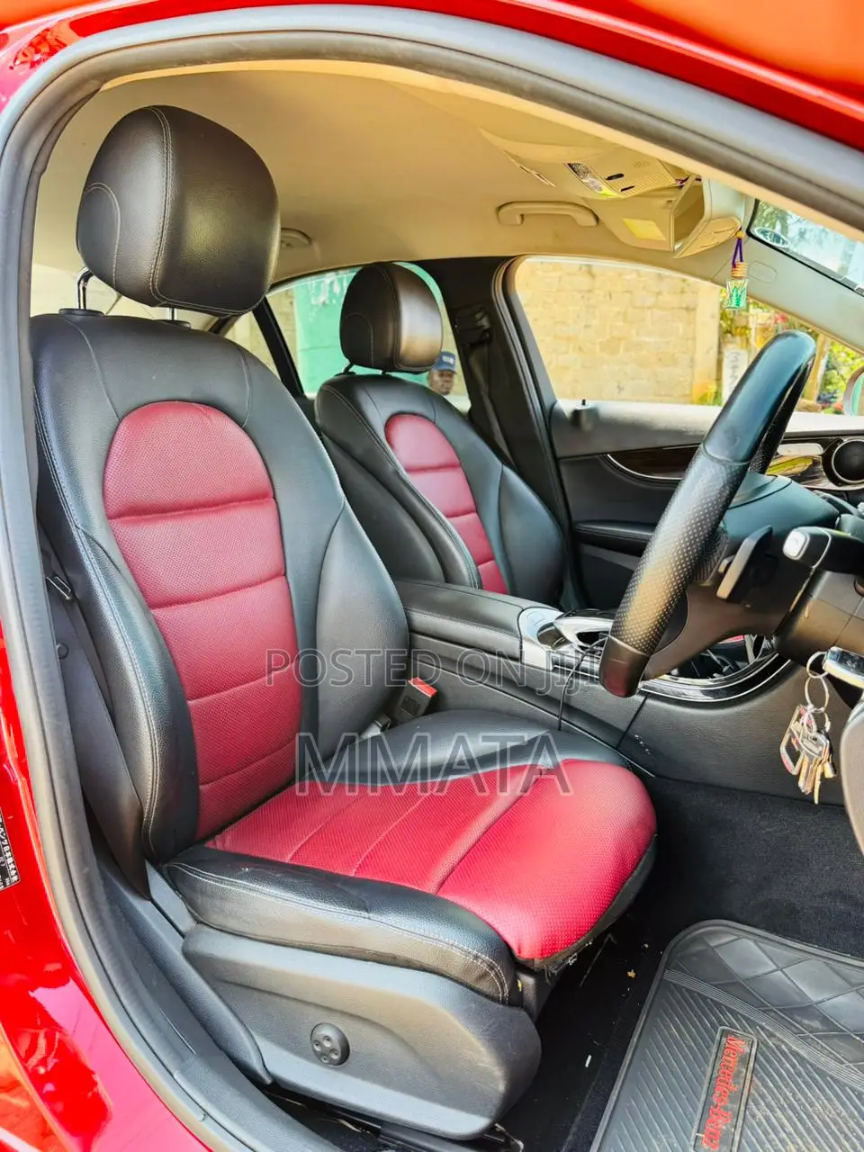 Mercedes-Benz C200 2015 Red