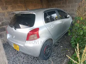 Toyota Vitz 2008 Silver