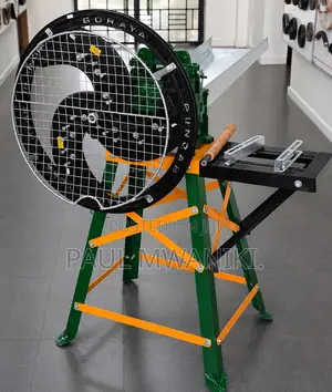 Raja Premium Chaffcutter 3 /2 Blade Up Stand or Side Stand.