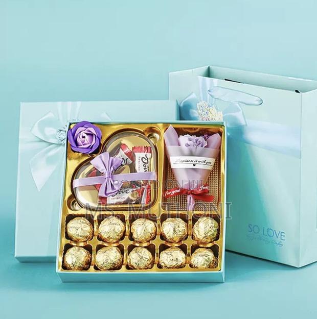 CHOCOLATE BOX Gift Shopping for Her Made Easy. - thumbnail 2