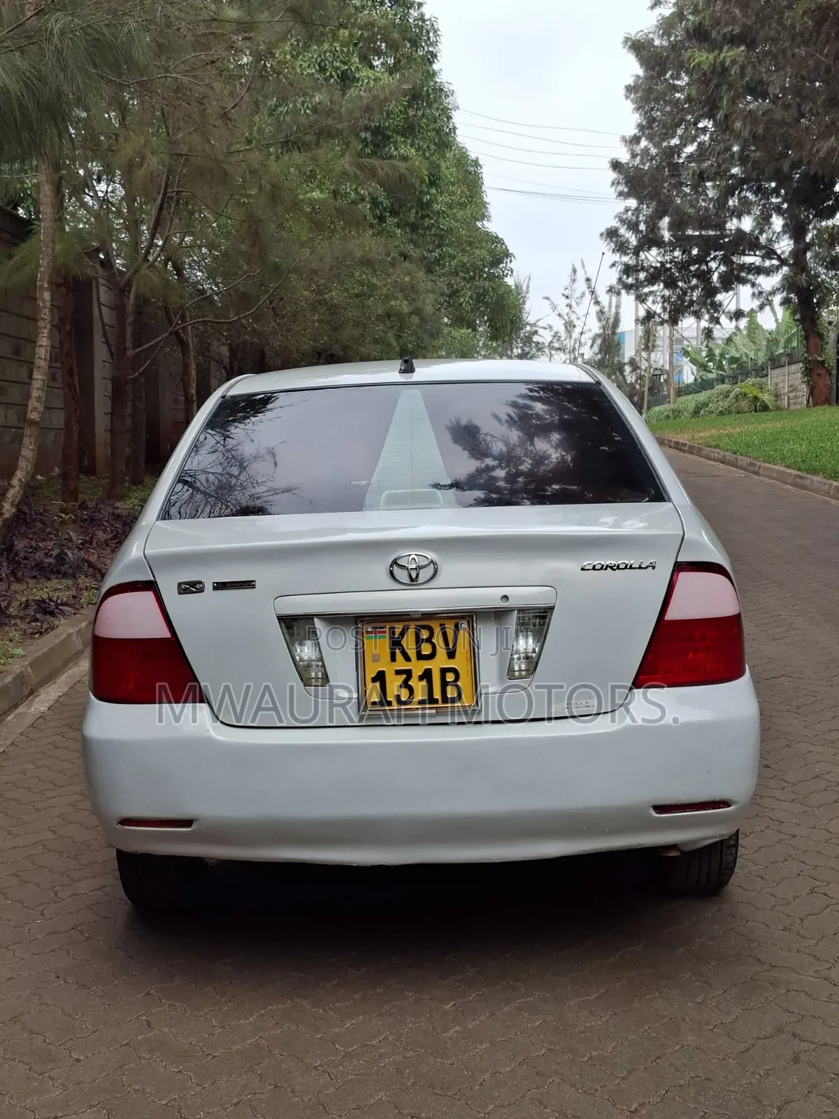 Toyota Corolla 2005 White