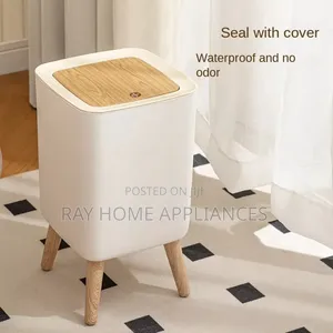 Square Trash Bin With a Wood-Grain Lid