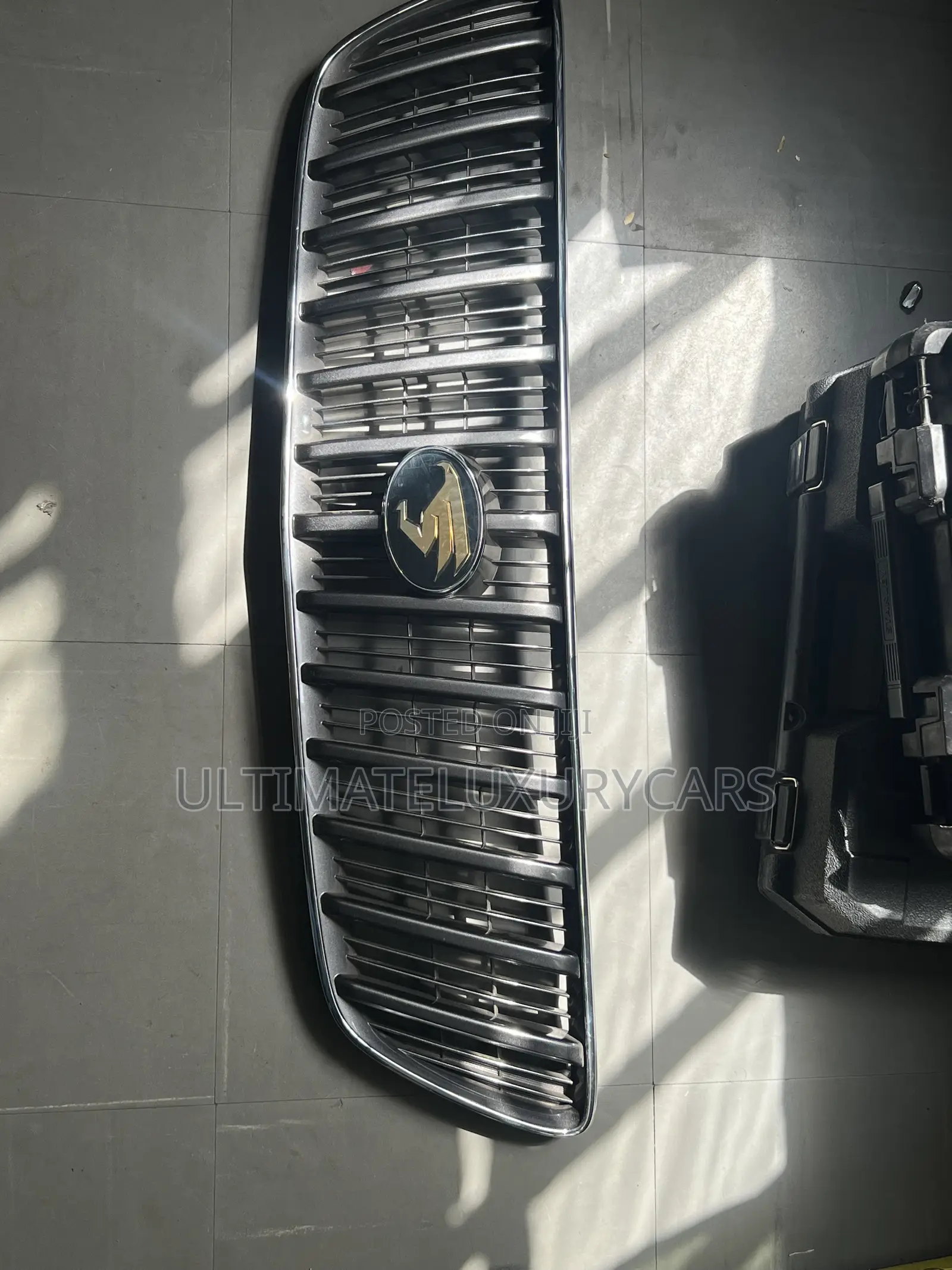 Toyota Harrier Old Shape Grill for Sale