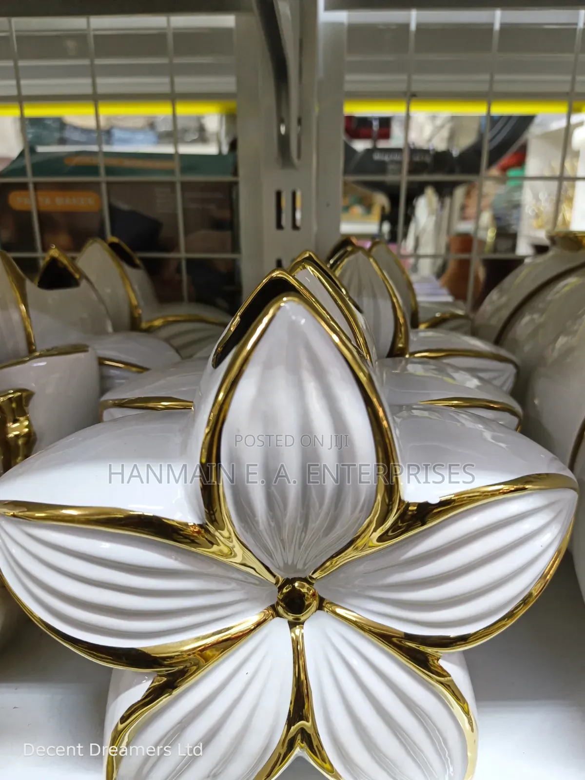 Elegant Quality Ceramic Flower Vase