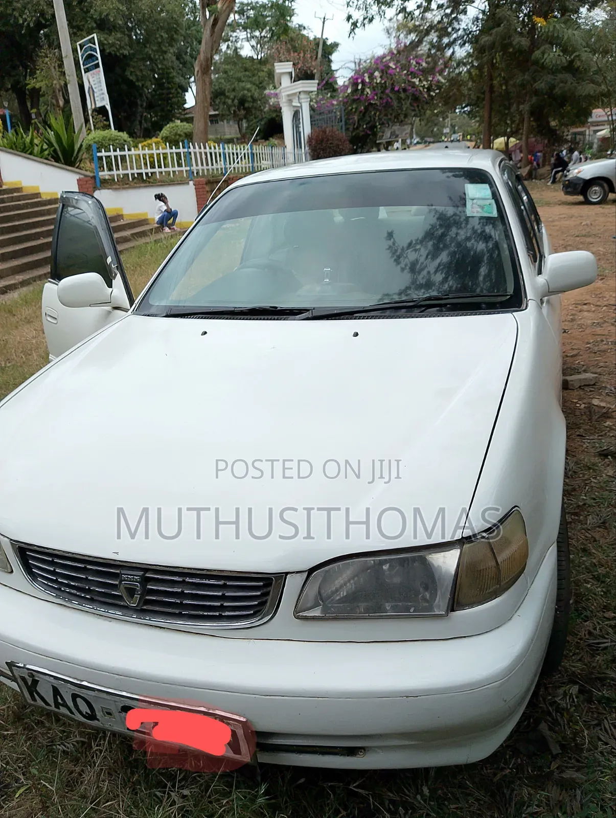 Toyota Corolla 1999 White