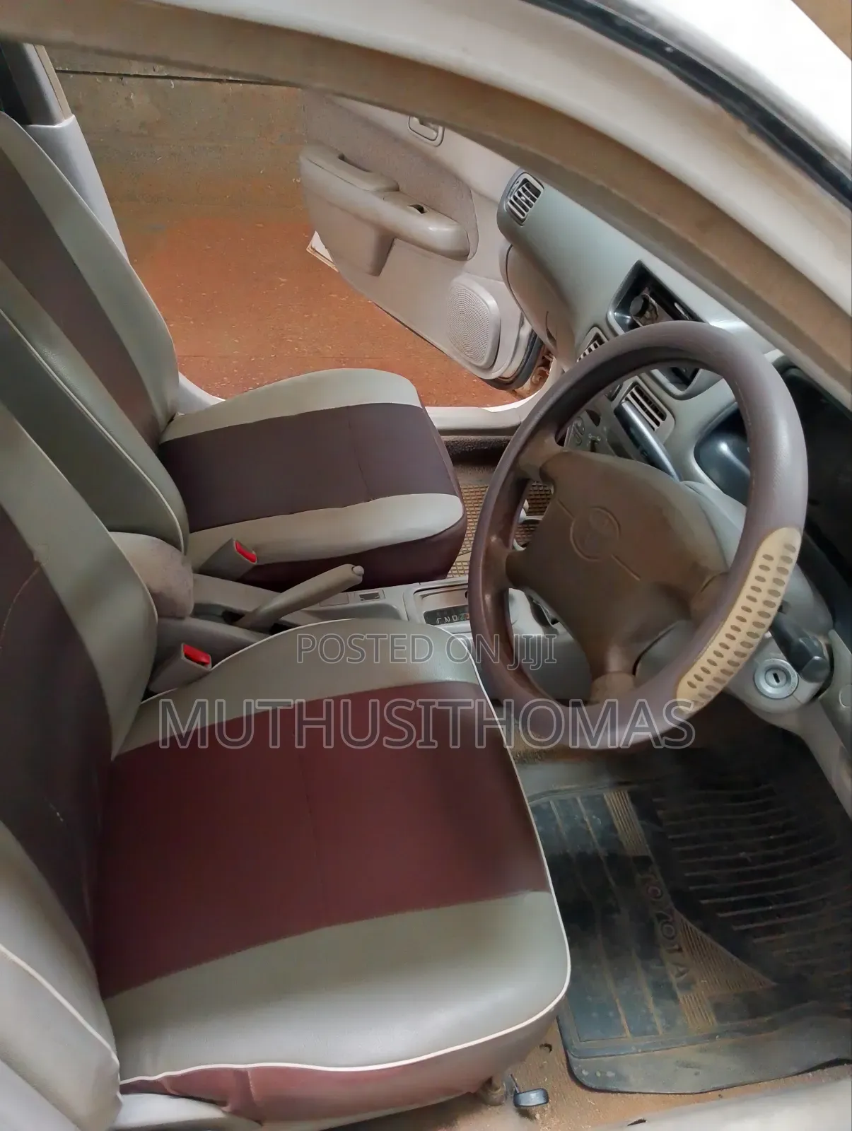 Toyota Corolla 1999 White