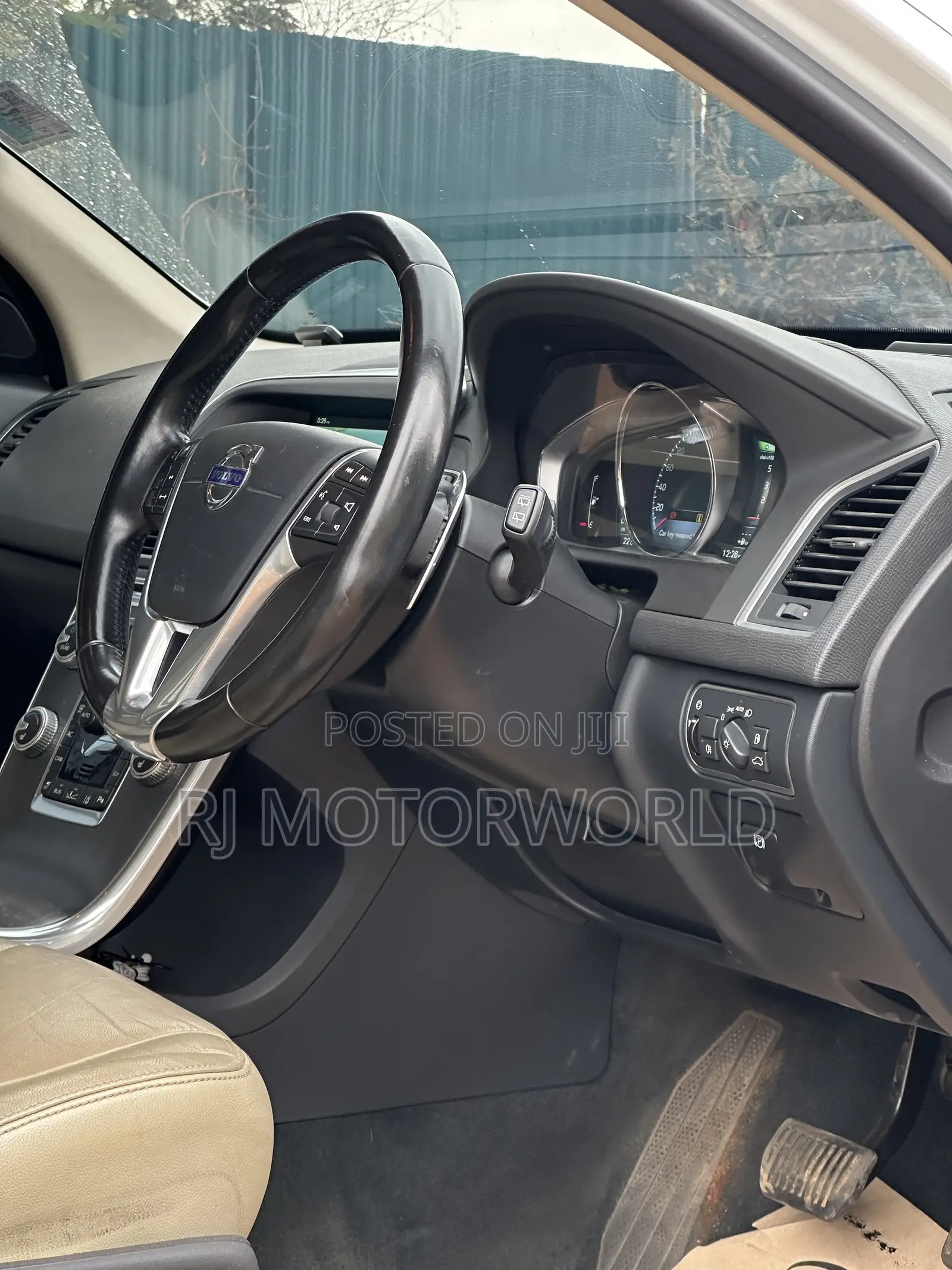 Volvo XC60 2016 White