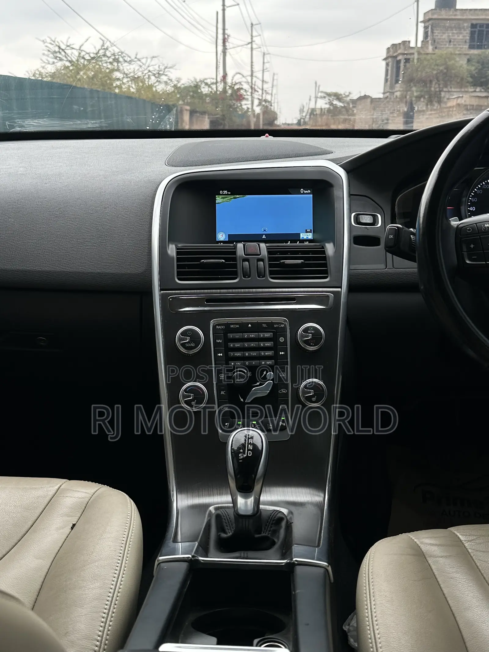 Volvo XC60 2016 White