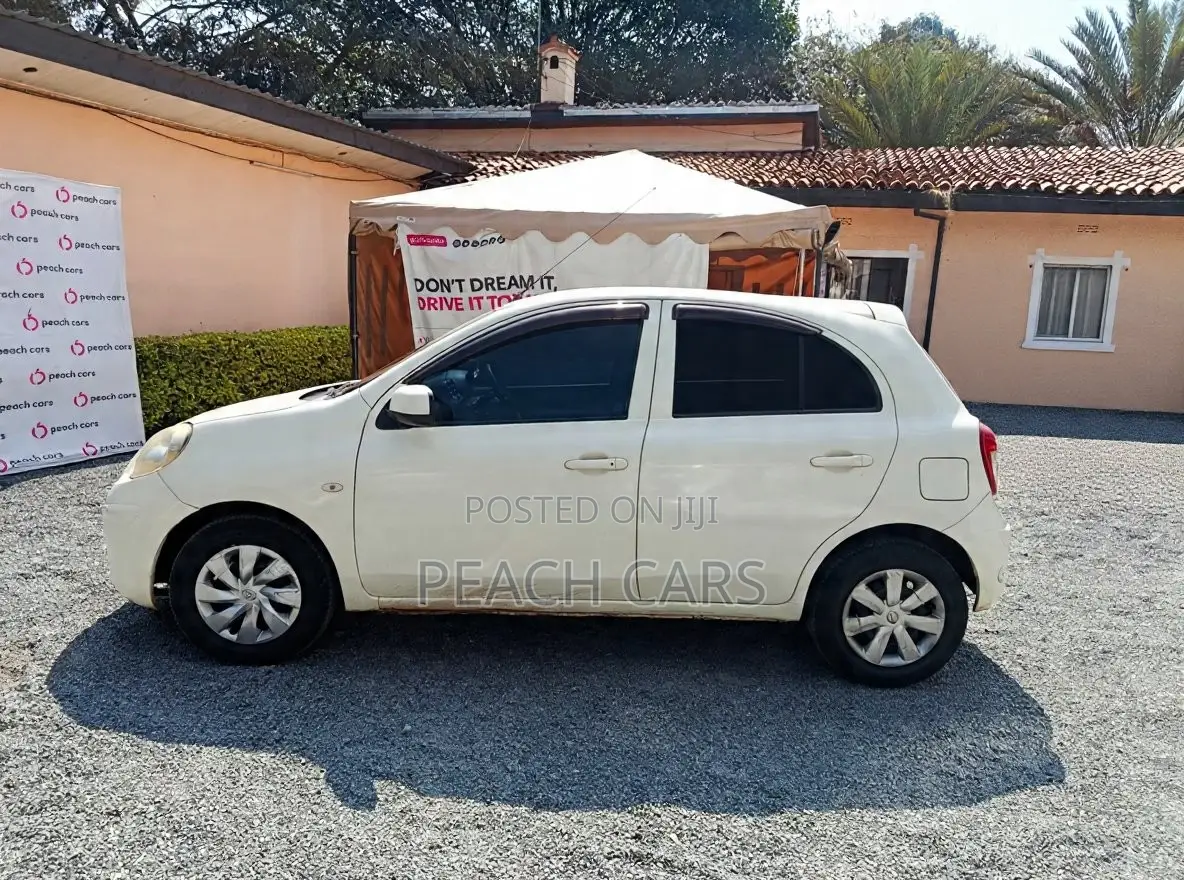 Nissan March 2012 Pearl
