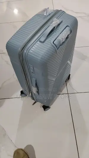 Durable 69cm Hard Rubber Luggage Case – Single Piece