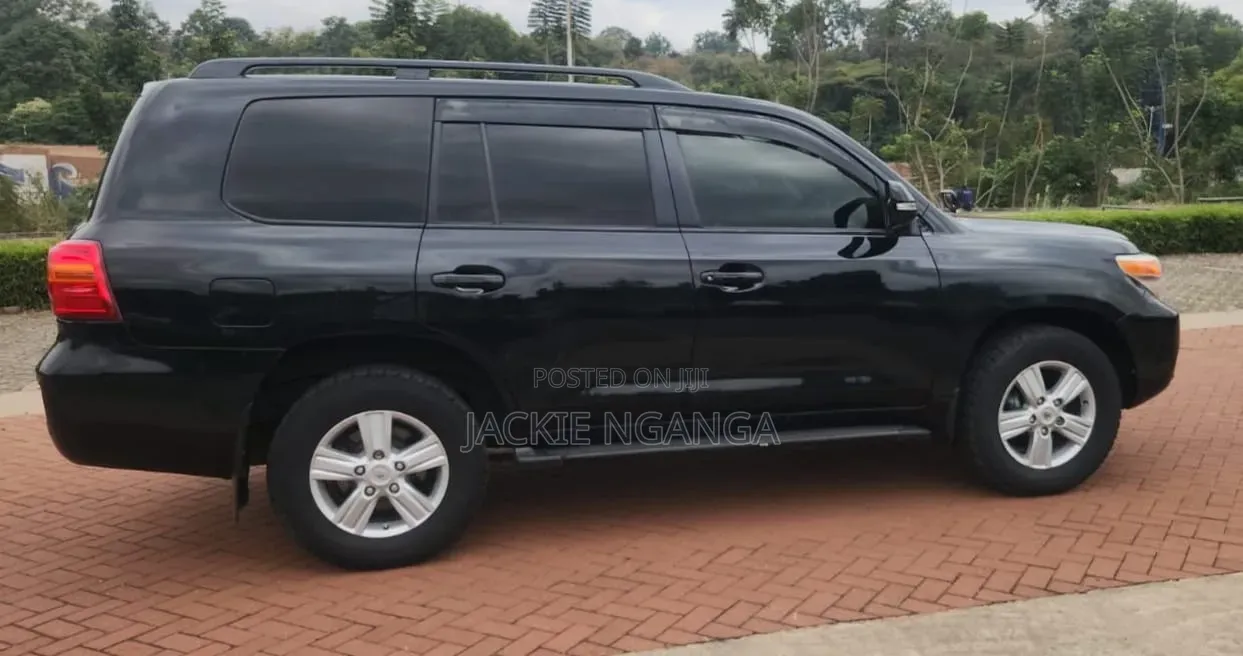 Toyota Land Cruiser 2014 Black