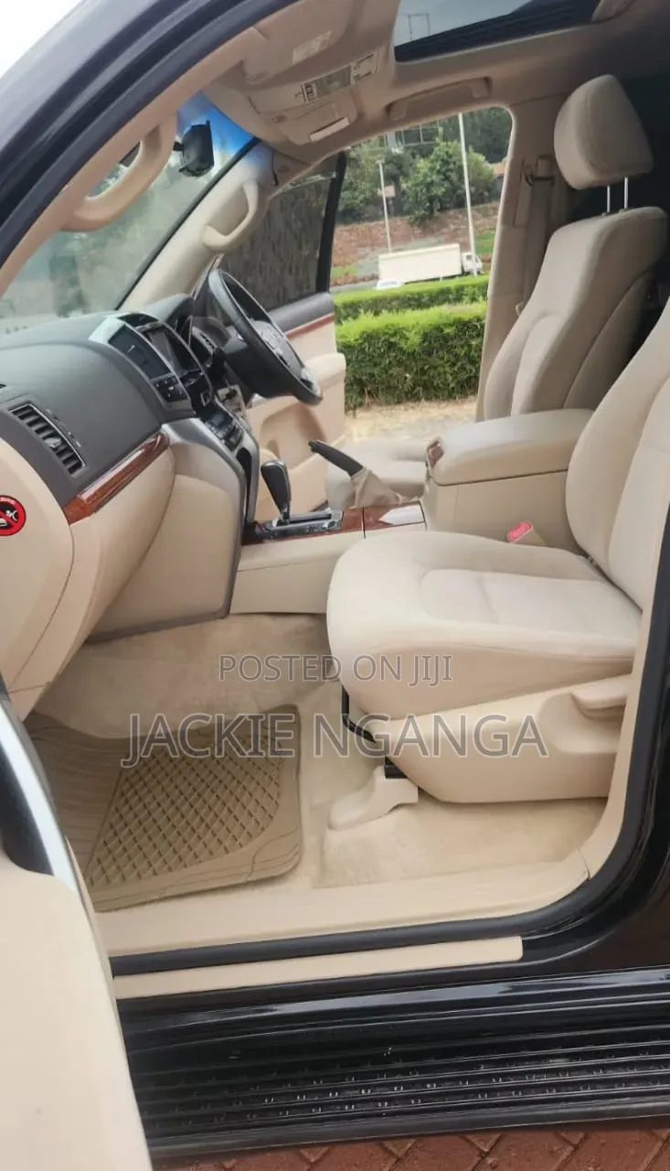 Toyota Land Cruiser 2014 Black