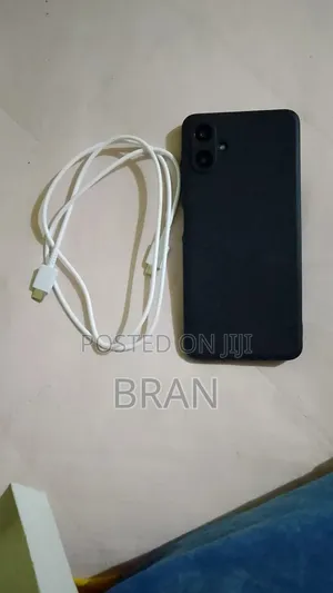 New Samsung Galaxy A06 64 GB Black