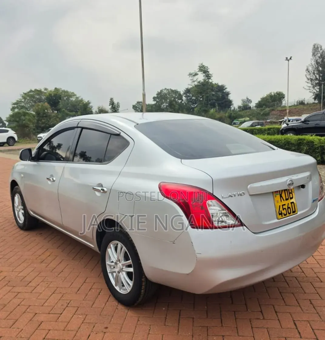 Nissan Latio 2014 Silver