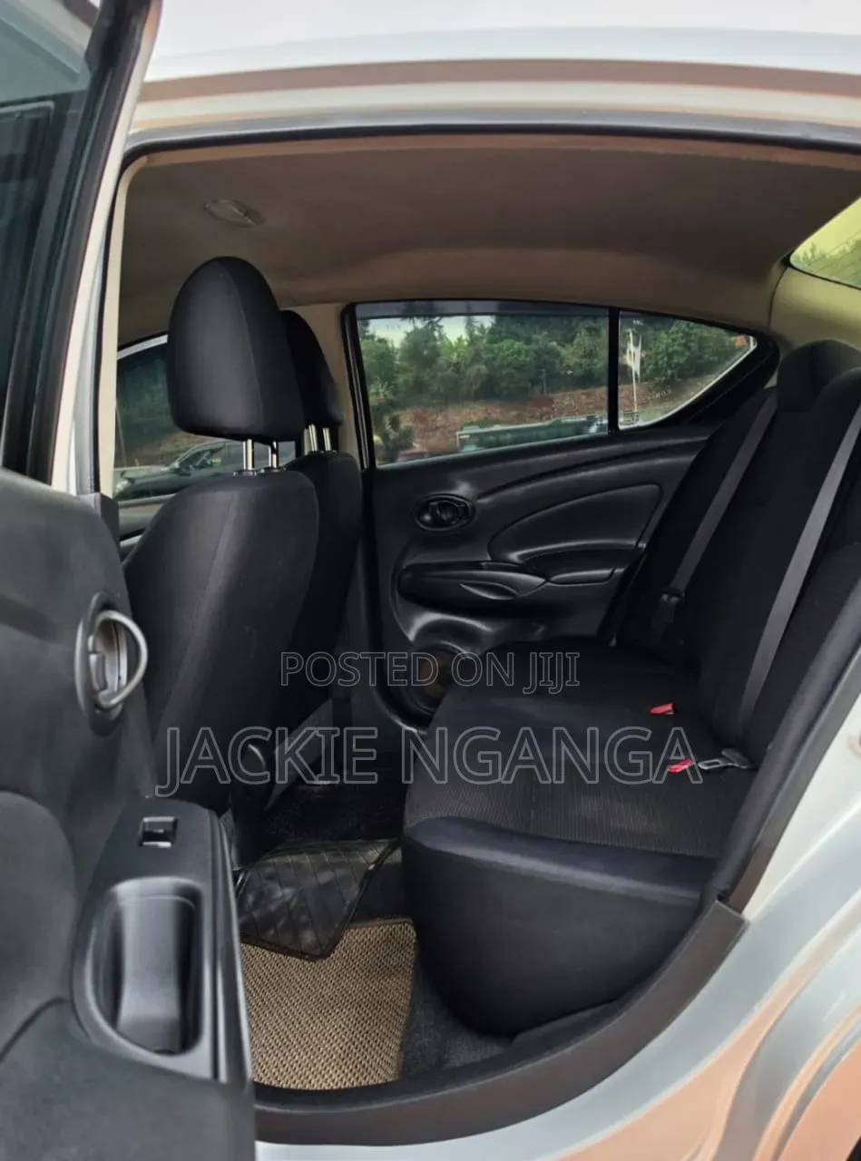 Nissan Latio 2014 Silver
