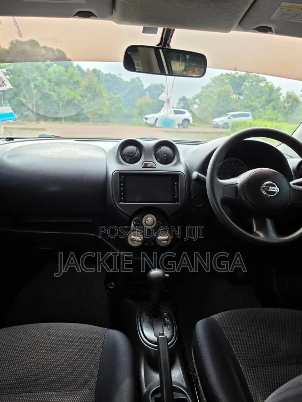 Nissan Latio 2014 Silver