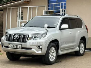 Toyota Land Cruiser Prado 2017 Silver