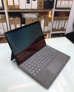 Microsoft Surface Pro X 16GB Qualcomm Snapdragon X Plus SSD 256GB