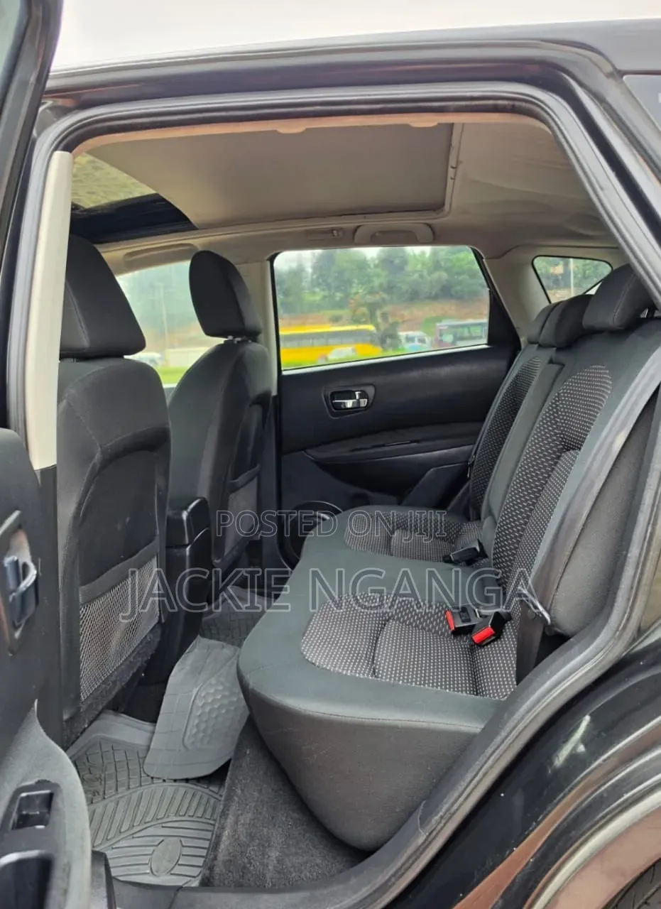 Nissan Dualis 2011 Black