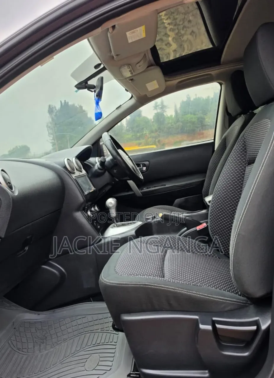 Nissan Dualis 2011 Black