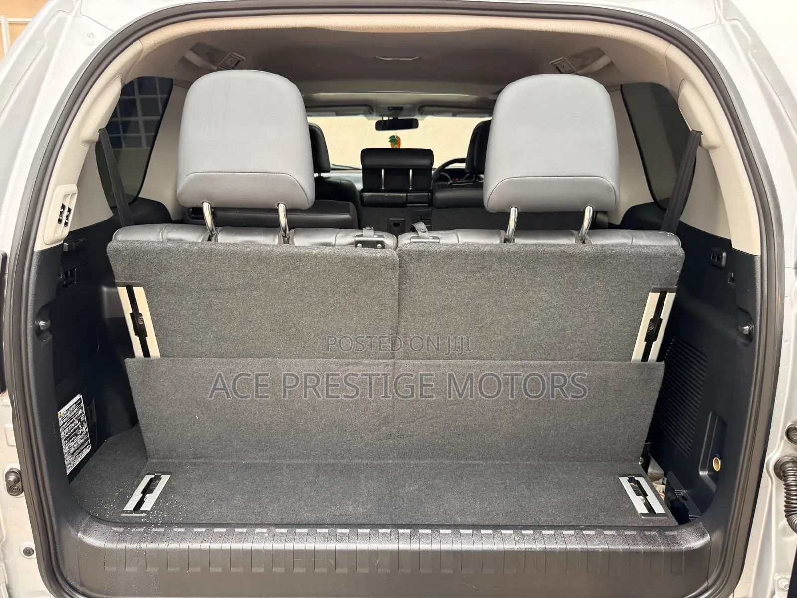 Toyota Land Cruiser Prado 2017 Silver