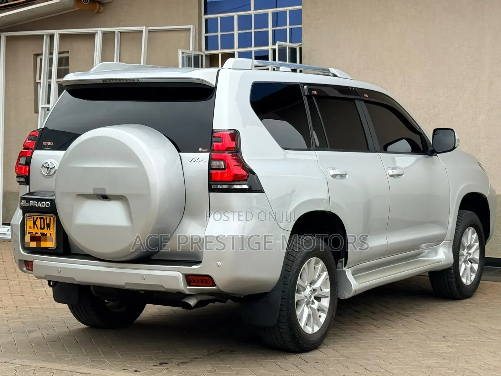 Toyota Land Cruiser Prado 2017 Silver