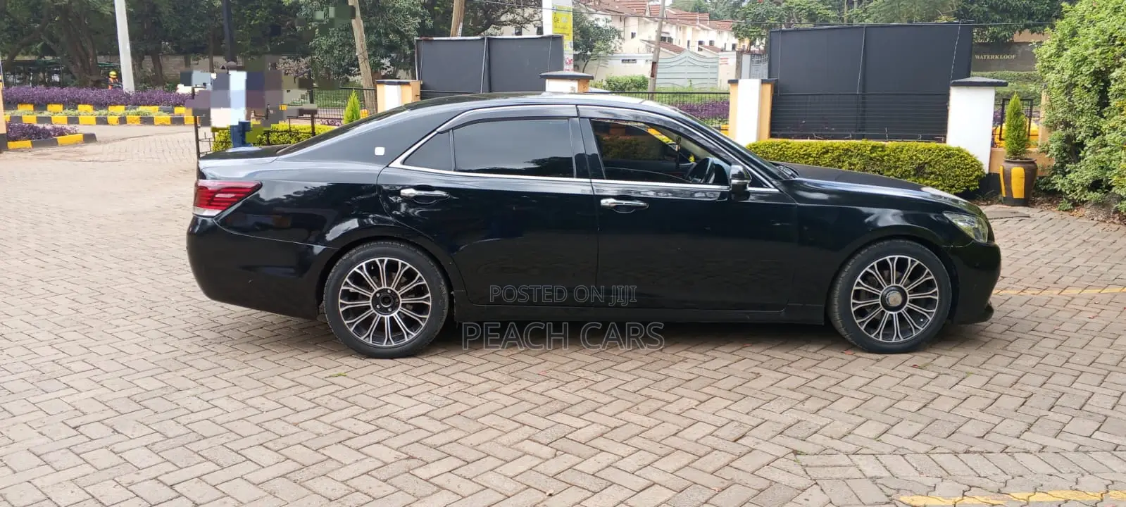 Toyota Crown 2015 Black