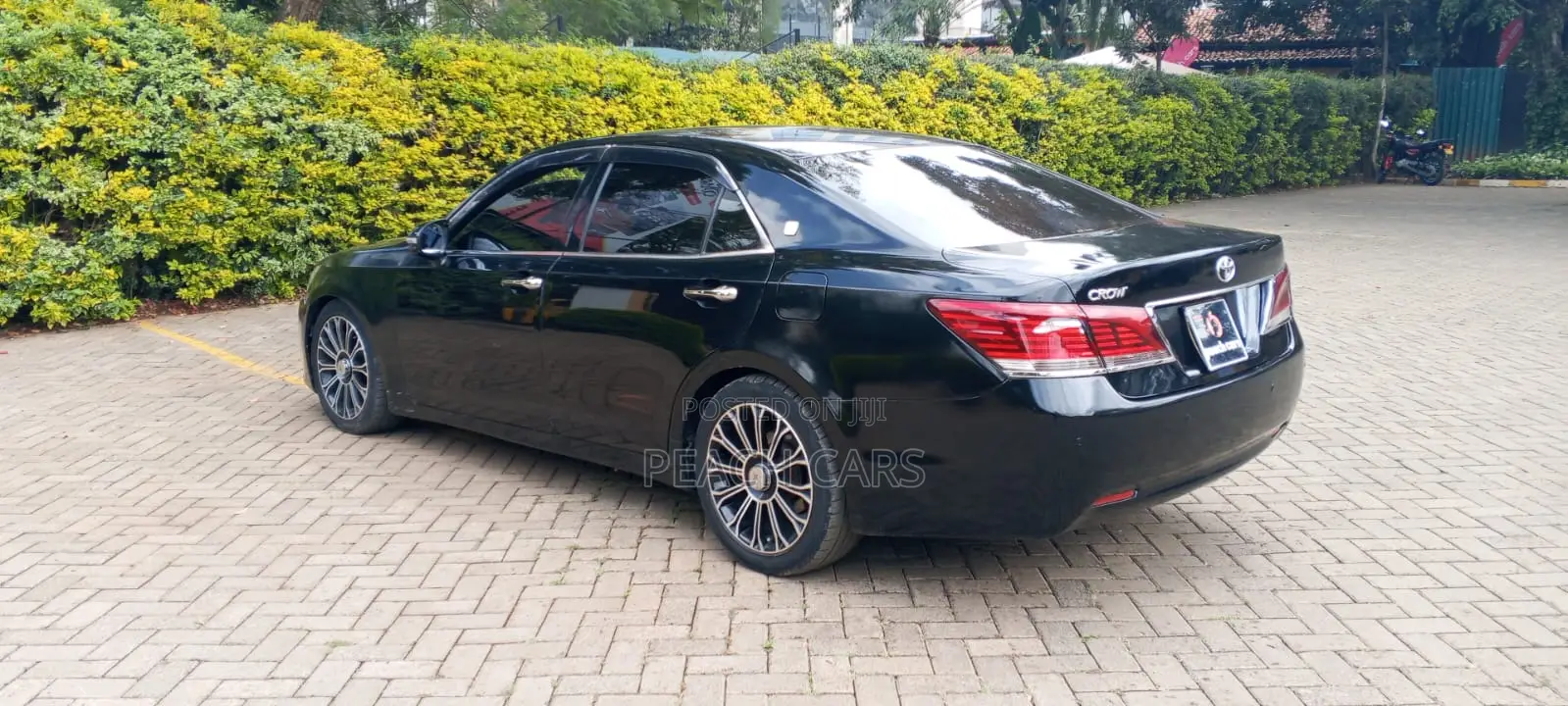 Toyota Crown 2015 Black
