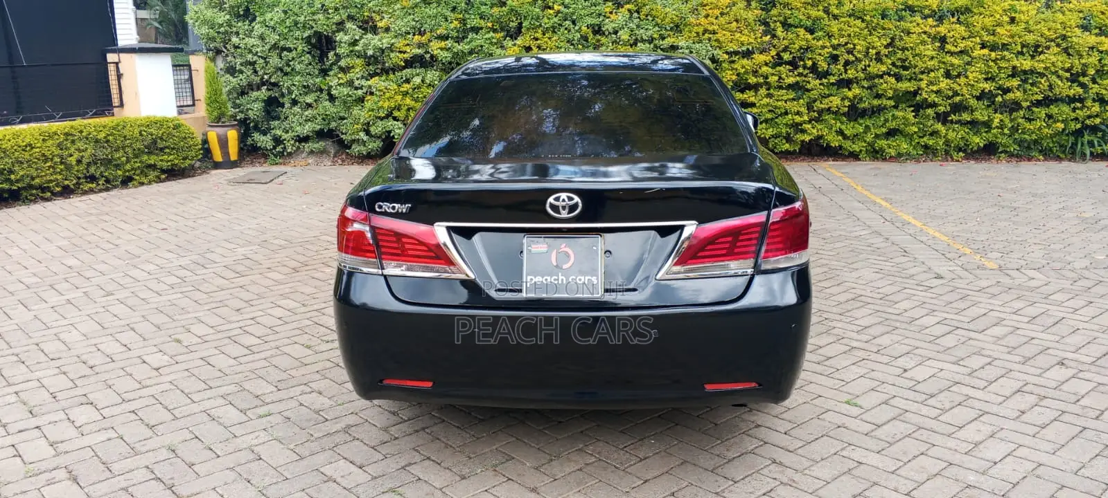Toyota Crown 2015 Black