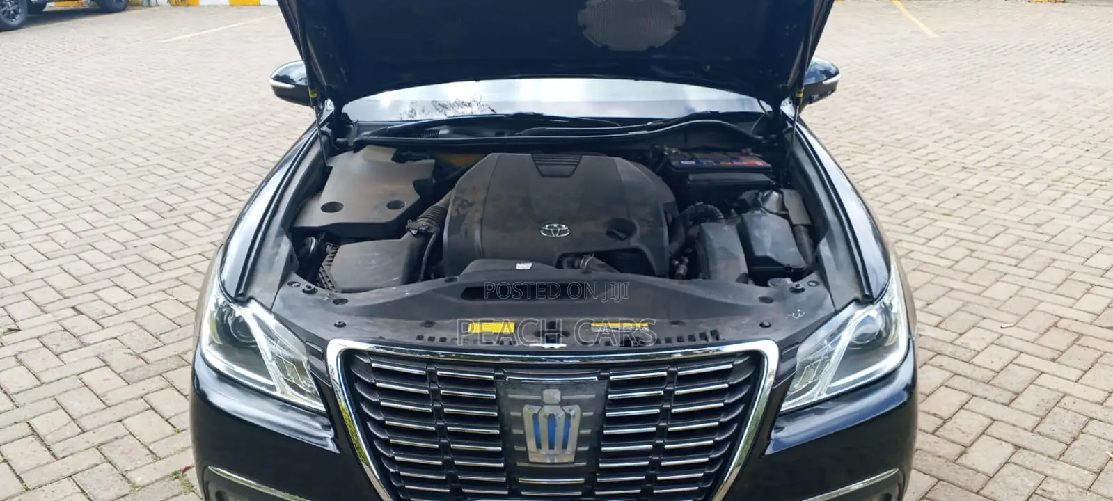 Toyota Crown 2015 Black