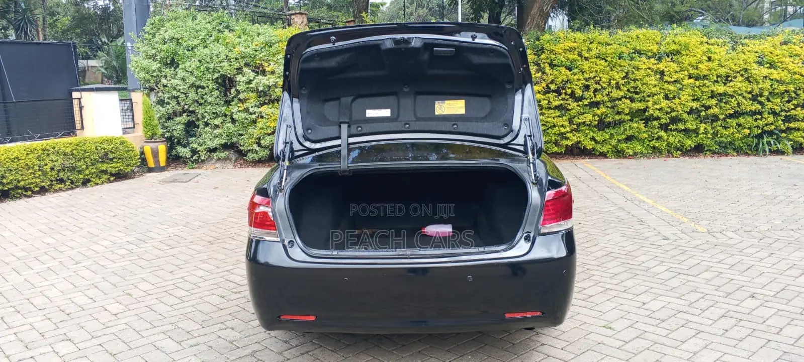 Toyota Crown 2015 Black