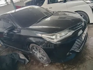 Toyota Corolla Fielder 2016 Black