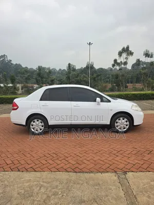 Nissan Tiida 2011 White