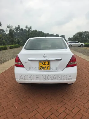 Nissan Tiida 2011 White